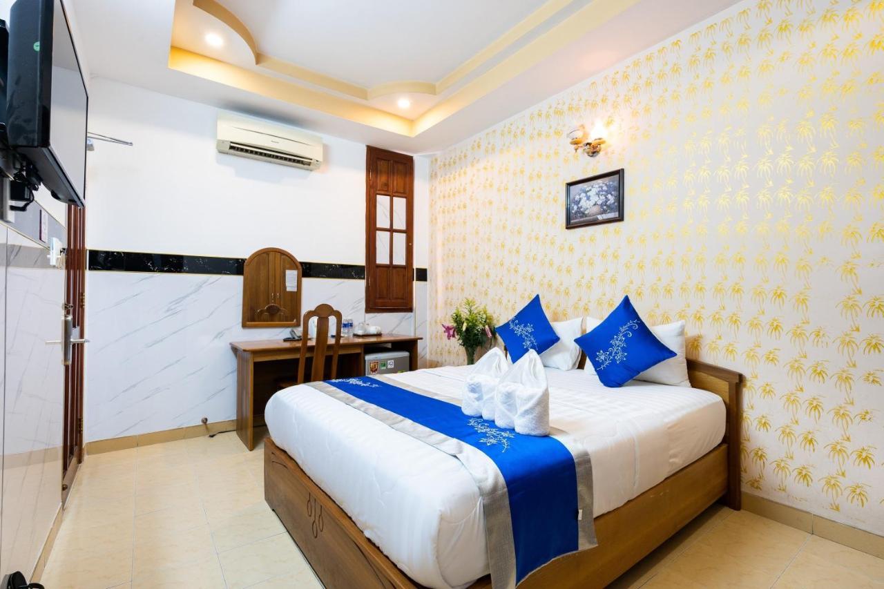 Khach San Hong Phat Ho Chi Minh City Exterior photo